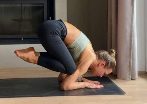 Беби-бакасана